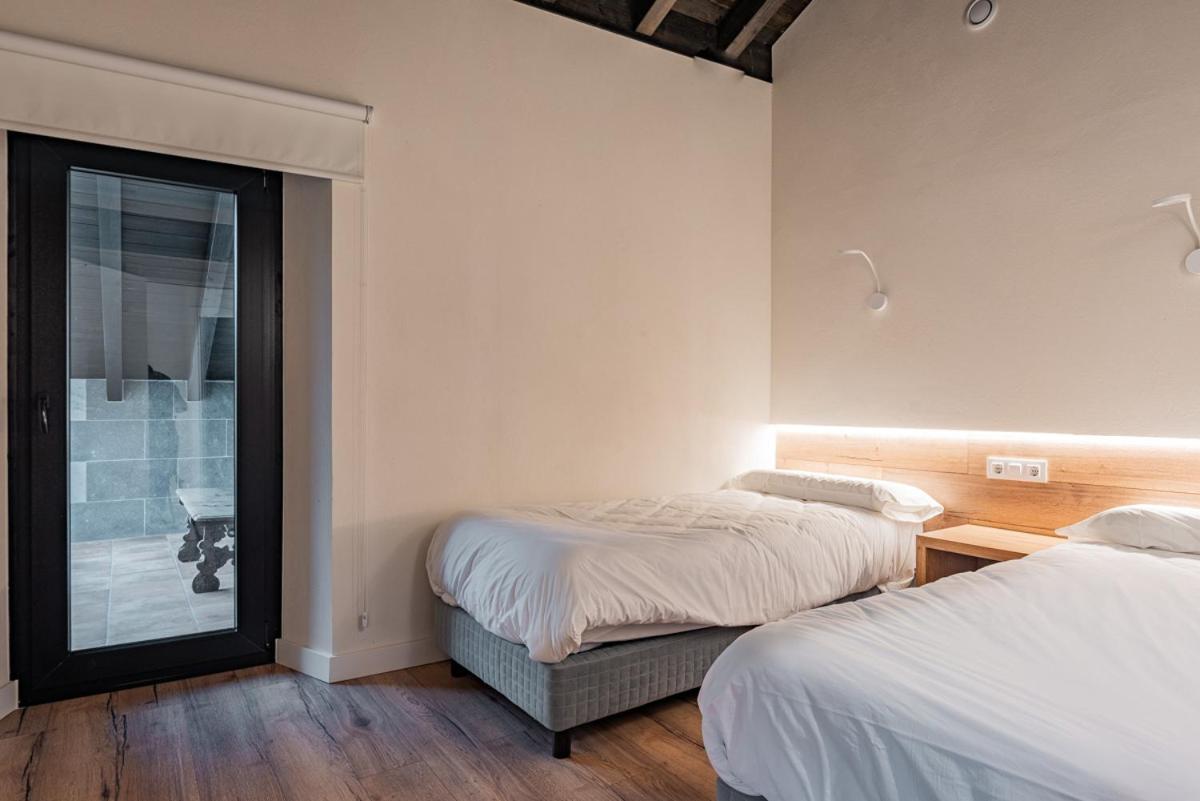 Apartamentos Picabel Onís Esterno foto